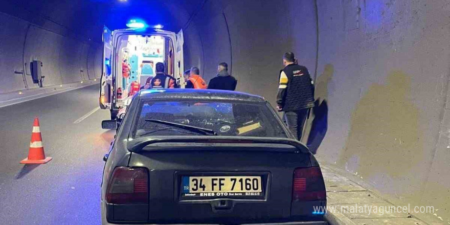 Tüneli meydana gelen trafik kazasında 2 kişi yaralandı