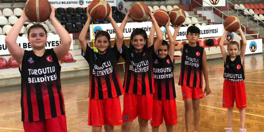 Turgutlu Belediyesi basketbol kurs kayıtları devam ediyor