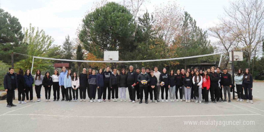 Turgutlu Belediyespor’dan öğrencilere spor teşviki ve maç daveti