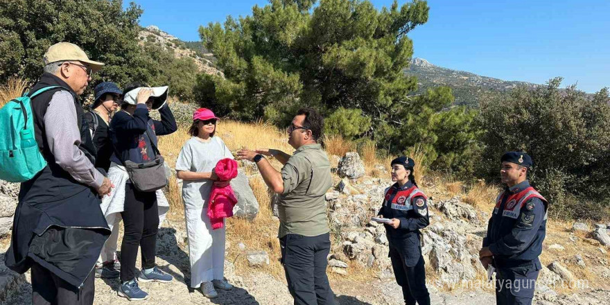 Turistler, orman yangınları konusunda bilgilendirildi