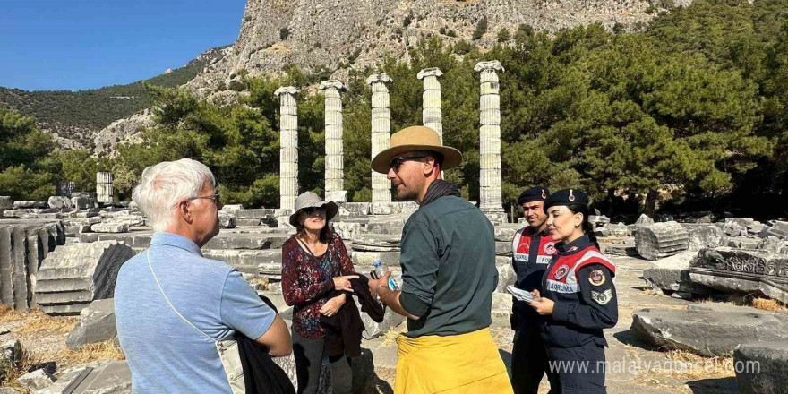 Turistler, orman yangınları konusunda bilgilendirildi