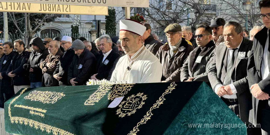 Türk sanat müziği sanatçısı Gönül Akkor son yolculuğuna uğurlandı