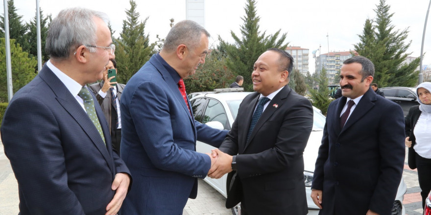 Türkiye Endonezya Kayseri İş Forumu KAYSO’da Düzenlendi