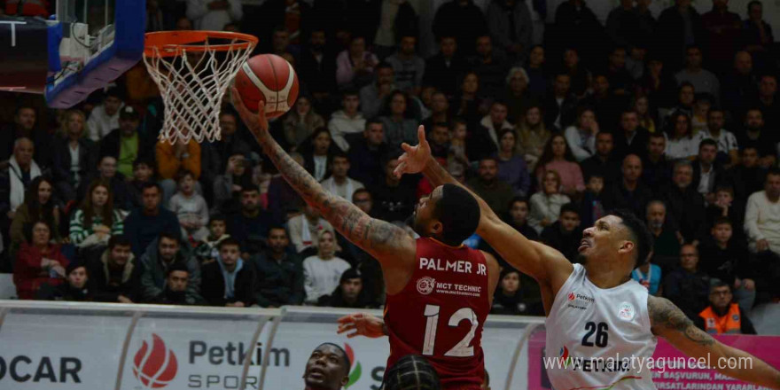 Türkiye Sigorta Basketbol Süper Ligi: Aliağa Petkimspor: 77 - Galatasaray: 94