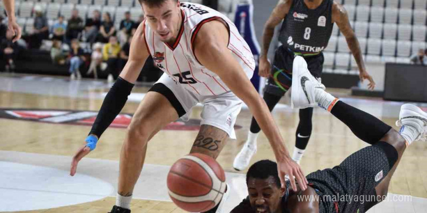 Türkiye Sigorta Basketbol Süper Ligi: Manisa Basket: 67 - Aliağa Petkim: 74