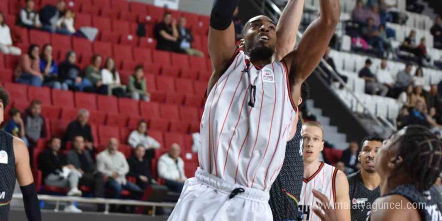 Türkiye Sigorta Basketbol Süper Ligi: Manisa Basket: 67 - Aliağa Petkim: 74