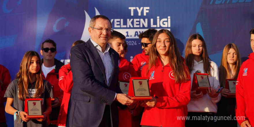 Türkiye Yelken Federasyonu Yelken Ligi 1. Ayak IQ FOIL-TECHNO 293 yarışları ve “Milli Takım” seçmeleri Ayvalık’ta başladı