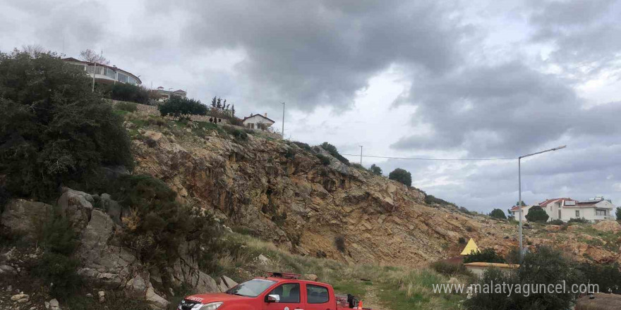 Uçurumdan atlayan kadın hayatını kaybetti