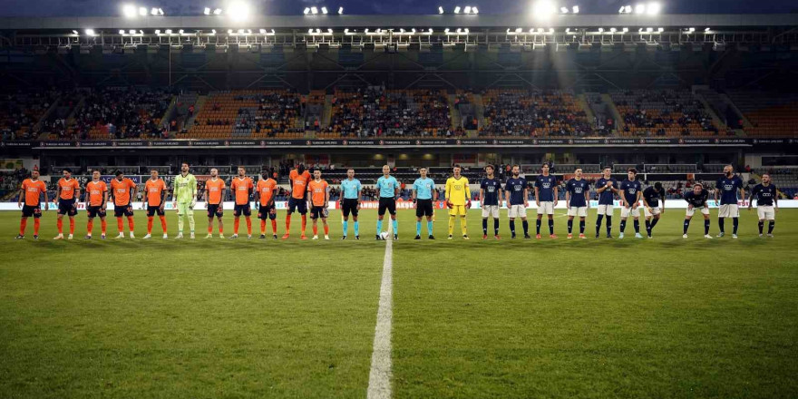 UEFA Avrupa Konferans Ligi: RAMS Başakşehir: 3 - La Fiorita: 0 (Maç devam ediyor)