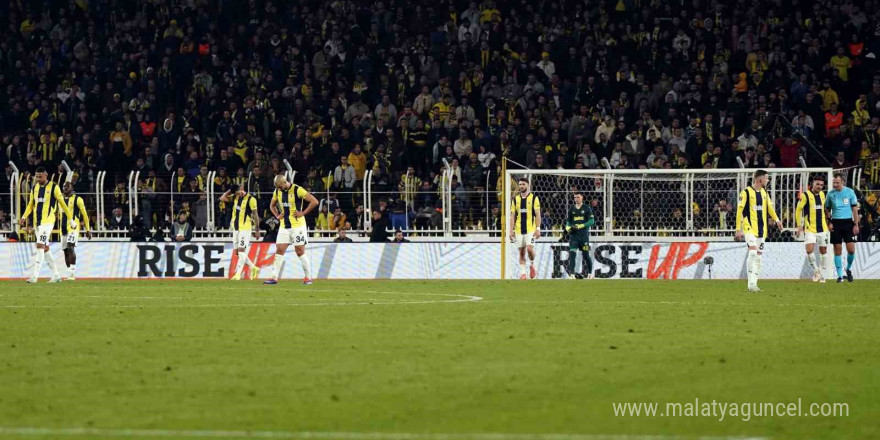 UEFA Avrupa Ligi: Fenerbahçe: 0 - Athletic Bilbao: 2 (İlk yarı)