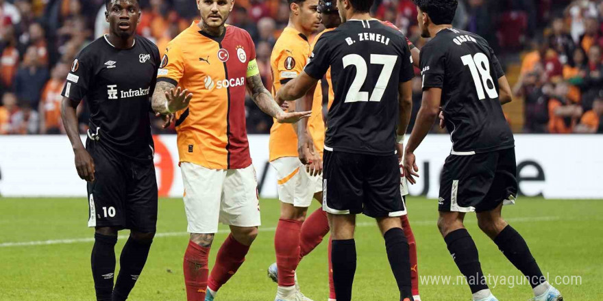 UEFA Avrupa Ligi: Galatasaray: 3 - Elfsborg: 0 (İlk yarı)