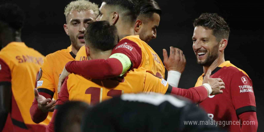 UEFA Avrupa Ligi: RFS: 1 - Galatasaray: 2 (İlk yarı)