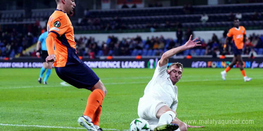 UEFA Konferans Ligi: Başakşehir: 1 - Petrocub: 0 (İlk yarı)