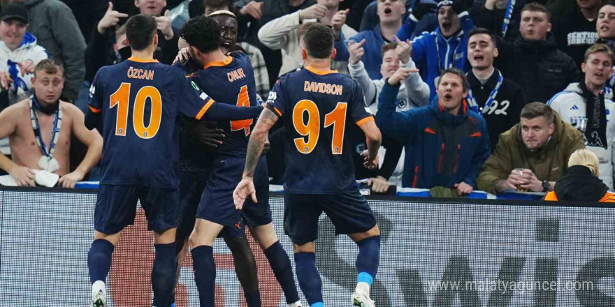 UEFA Konferans Ligi: Kopenhag: 0 - Başakşehir: 1 (İlk yarı)