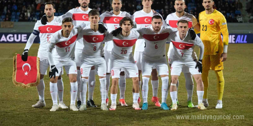 UEFA Uluslar Ligi: İzlanda: 1 - Türkiye: 0 (İlk yarı)