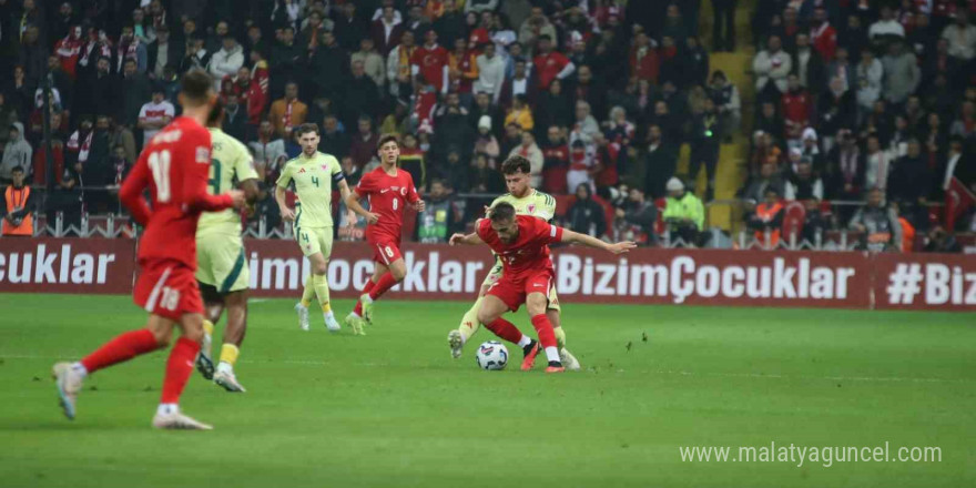 UEFA Uluslar Ligi: Türkiye: 0 - Galler: 0 (İlk yarı)