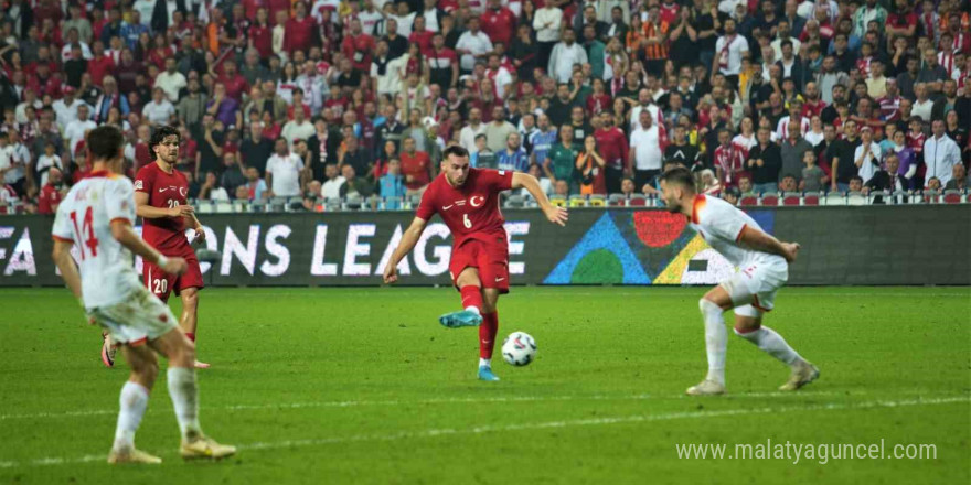 UEFA Uluslar Ligi: Türkiye: 0 - Karadağ: 0 (İlk yarı)