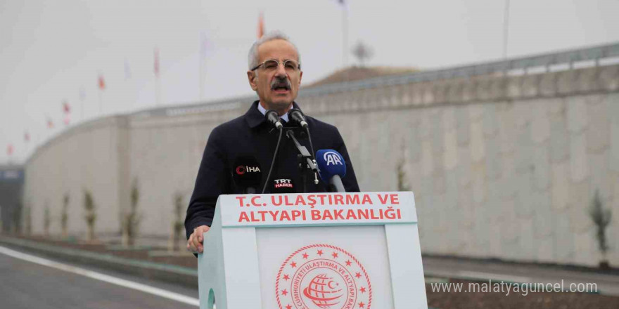 Ulaştırma ve Altyapı Bakanı Abdulkadir Uraloğlu: “Kahta-Siverek arası 25 dakikaya düşecek”