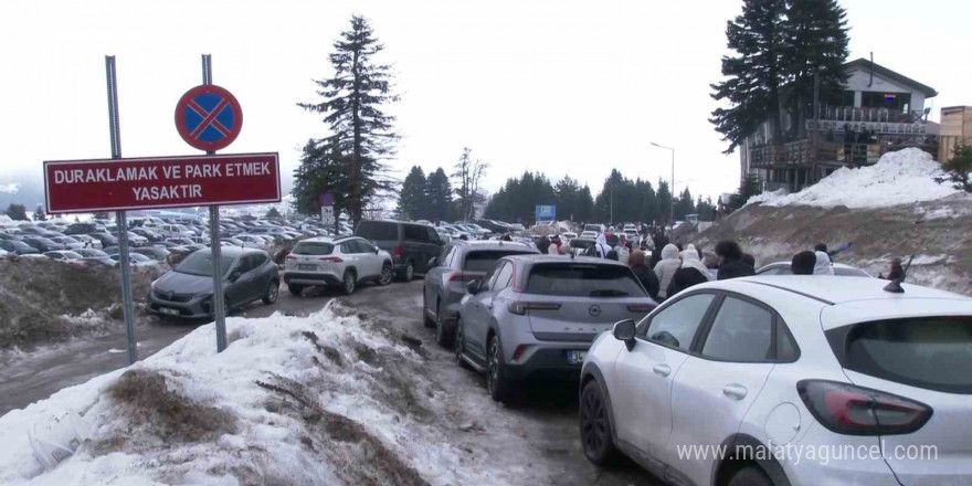 Uludağ’da sömestr öncesi otopark kaosu