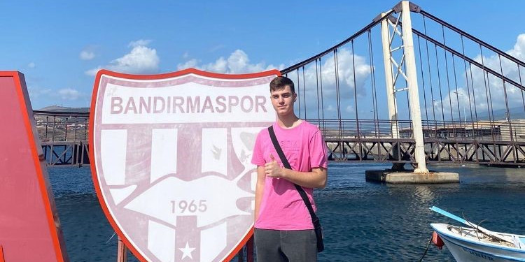 Umut Cem Akıncı Bandırmaspor’a transfer oldu