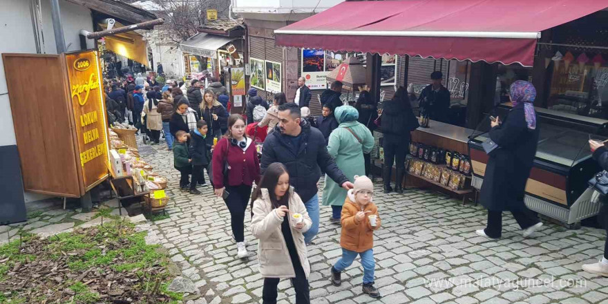 UNESCO kenti Safranbolu yılbaşı panayırıyla hareketlendi