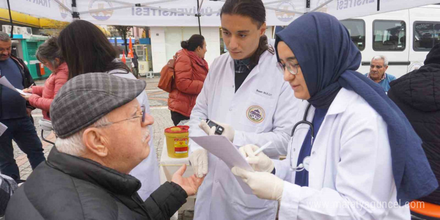 Üniversite öğrencileri halkın şeker ve tansiyonunu ölçtü