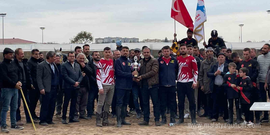 Uşak ekibi, Atlı Cirit Türkiye Şampiyonu oldu