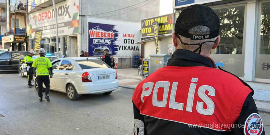 Uşak polisi asayiş uygulamalarını aralıksız sürdürüyor