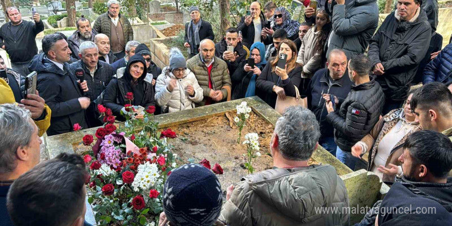 Usta sanatçı Ferdi Tayfur’un sevenleri kabrine akın etti