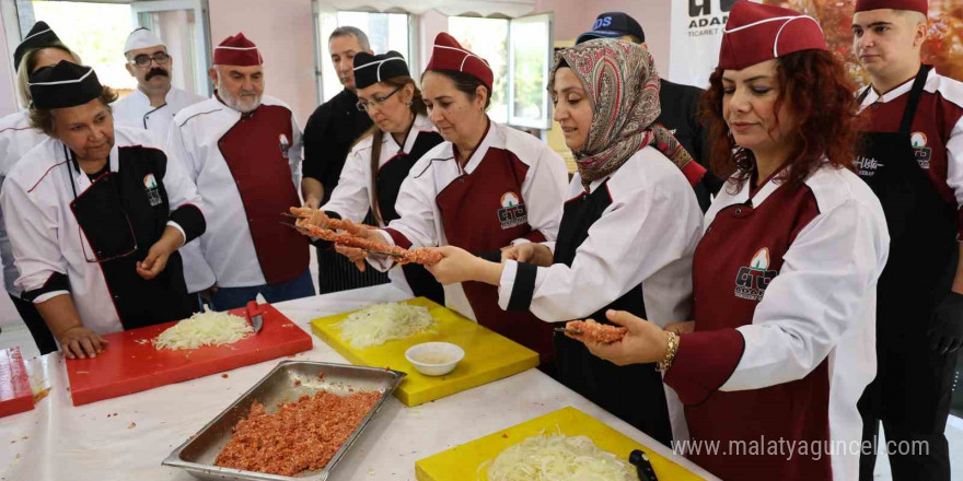 Ustalarından kebap yapımını öğrendiler