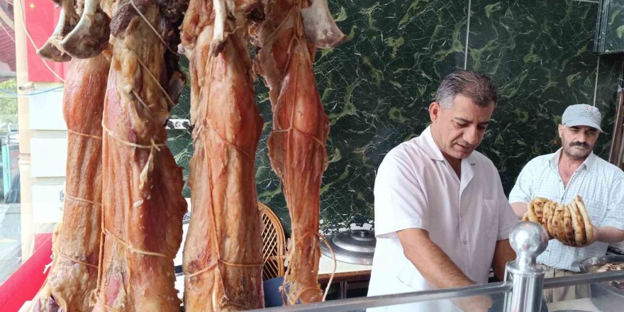 Uykuyu bölen lezzet ’büryan kebabı’