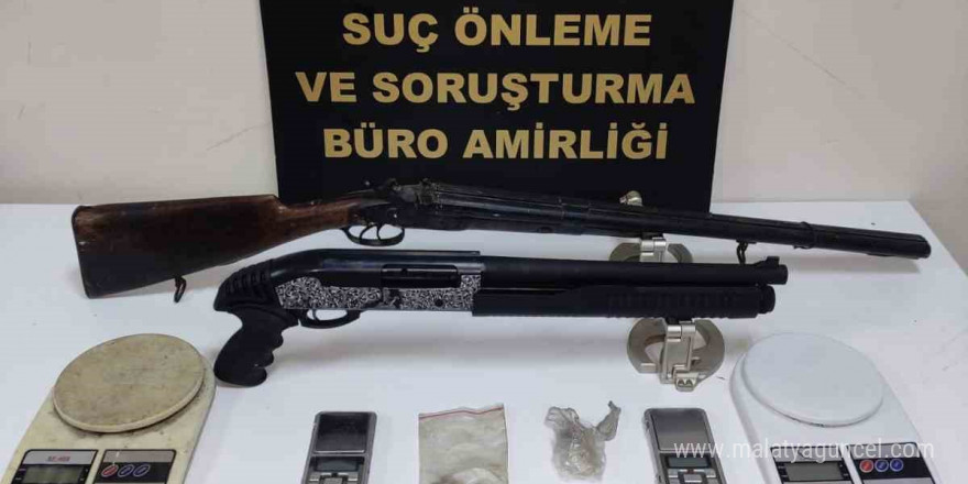 Uyuşturucu madde ticareti yapmaktan aranan cezaevi firarisi arkadaşlarıyla 3 polisi yaraladı