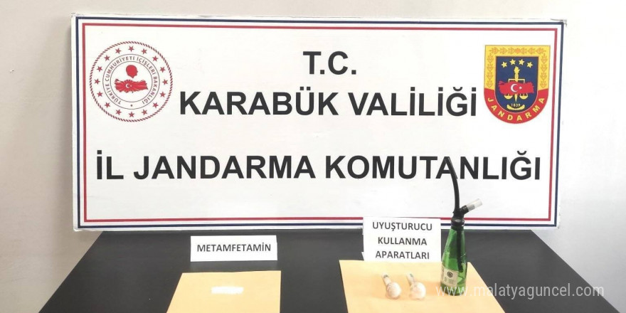 Üzerinde ve aracında uyuşturucu madde yakalanan şahsa 72 bin TL ceza