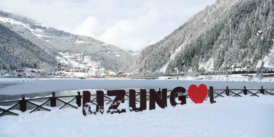 Uzungöl buz tuttu