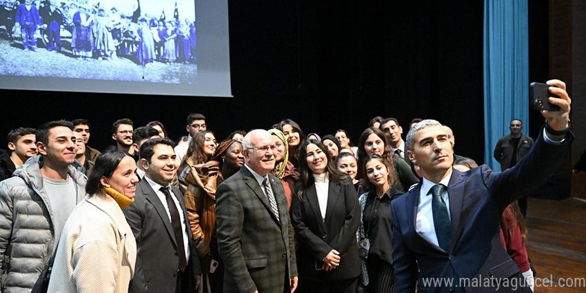 Vali Aktaş, Uşak Üniversitesi öğrencileriyle buluştu