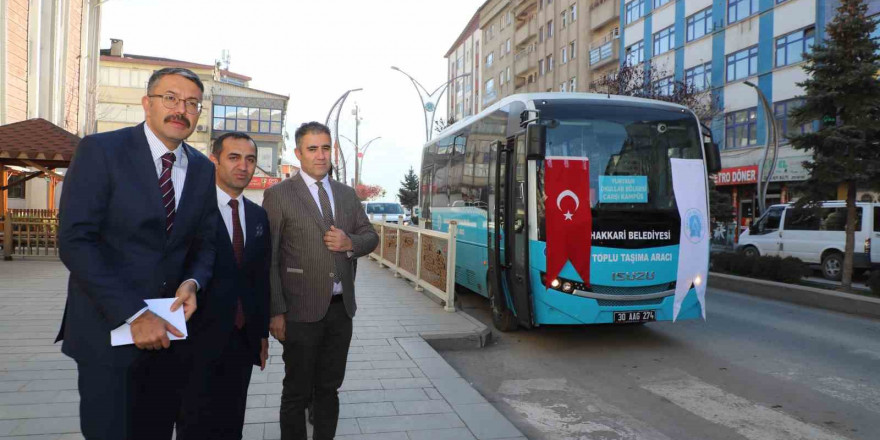 Vali Ali Çelik yeni alınan 2 toplu taşıma aracı törenine katıldı