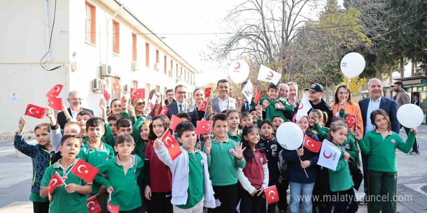 Vali Coşkun ve Başkan Çavuşoğlu kan bağışının önemine dikkat çekti