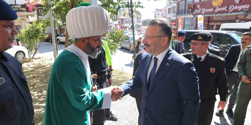 Vali Hüseyin Aksoy, Sivrihisar’da birçok ziyaret ve program gerçekleştirdi