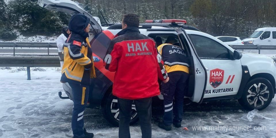 Van kurtarma ekibi, Bolu Tüneli’ndeki kazaya müdahale etti