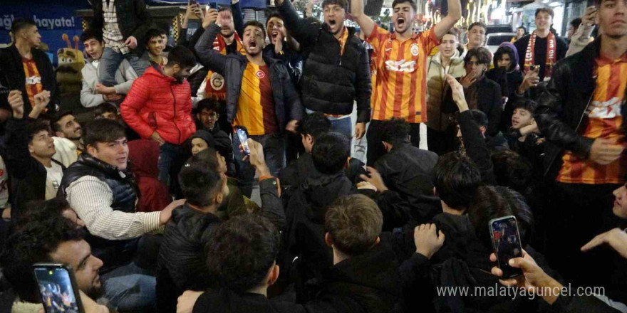 Van’da Galatasaraylı taraftarların derbi coşkusu