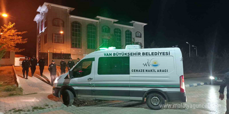 Van’da kaybolan Rojin’in cenazesi aileye teslim edildi