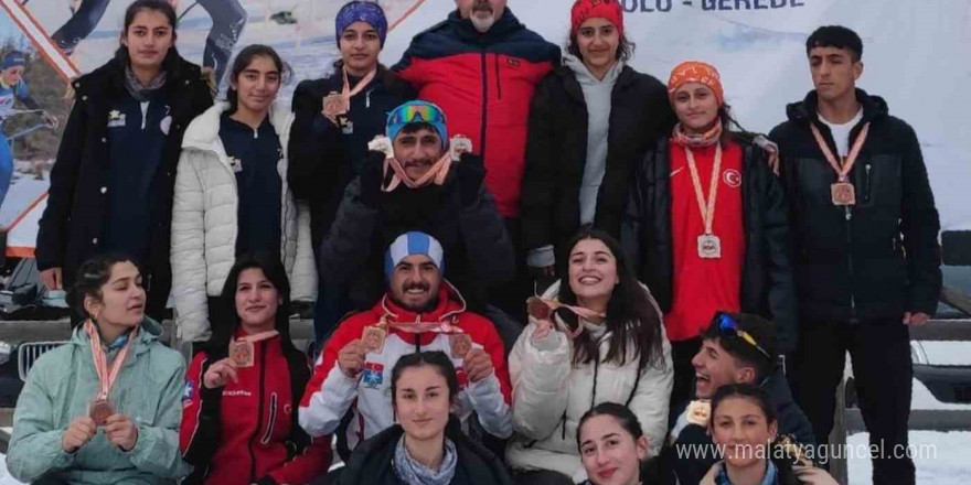 Vanlı sporcular kayakla oryantiringde 14 madalya kazandı