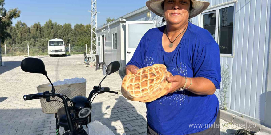 Vefakar depremzede anne, motosikletini iyilik için sürüyor