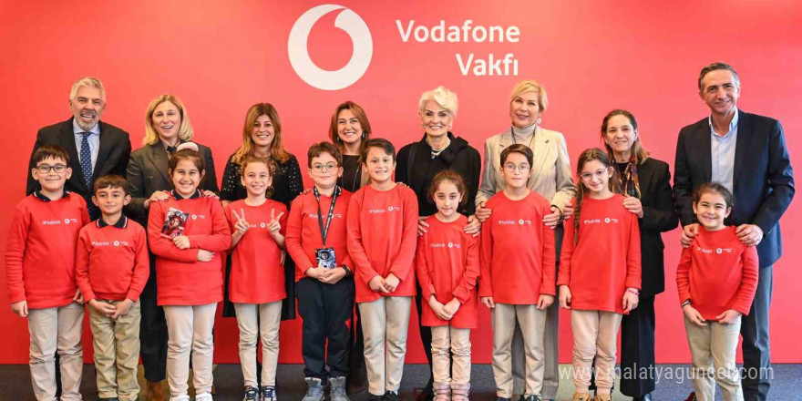 Vodafone Vakfı Danışma Kurulu üyeleri geleceğin yapay zekâ yıldızlarıyla buluştu