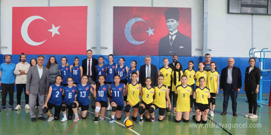 Voleybol şampiyonu oldular