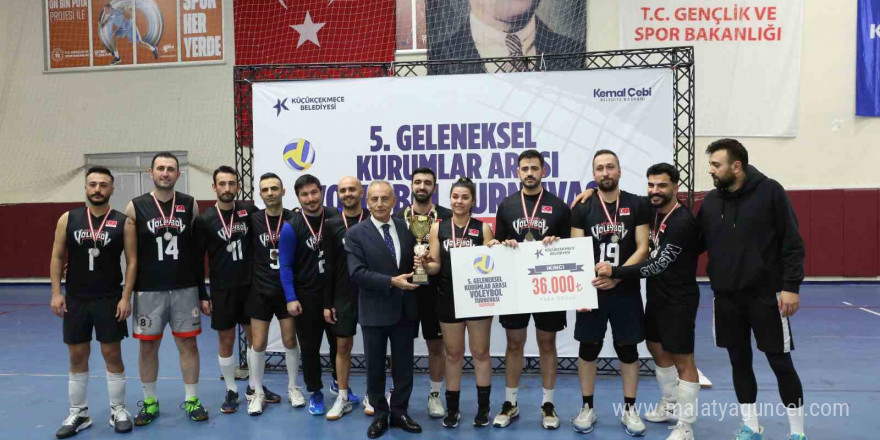 Voleybol Turnuvası’na 624 sporcunun performansı damga vurdu