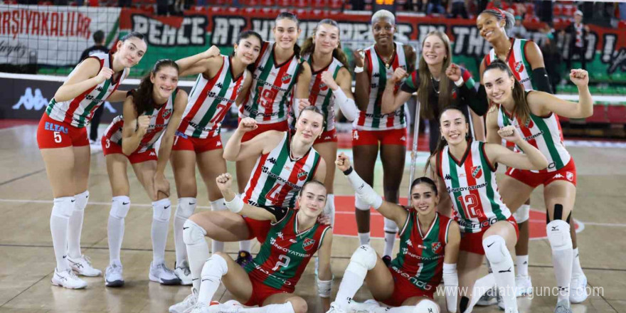 Voleybolda Karşıyaka-Göztepe derbisi oynanacak