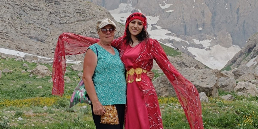 Yabancı ve yerli turistler Hakkari coğrafyasına hayran kaldı