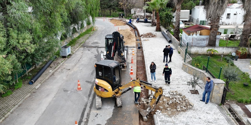 Yağmur suyu hattı çalışmaları devam ediyor