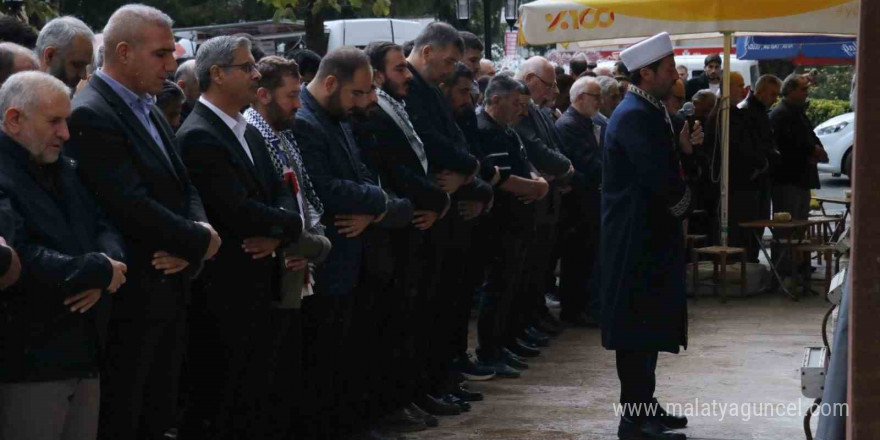 Yalova’da, İsrail saldırısında ölen Hamas Lideri Sinwar için gıyabi cenaze namazı kılındı